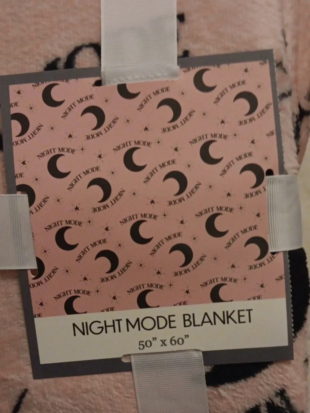 Night Mode Pink Fleece Blanket - Cozy Home Bedding